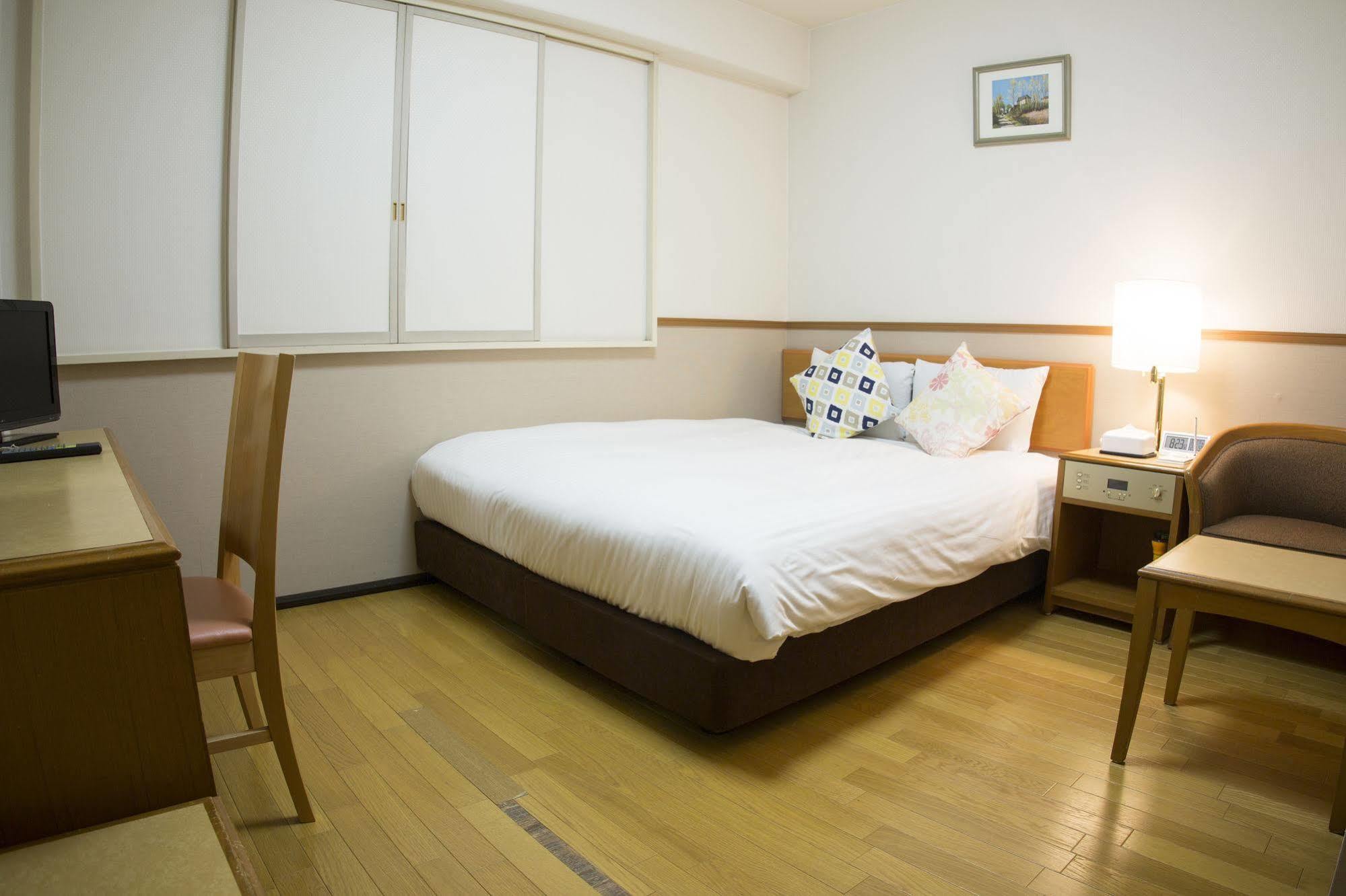 Smile Hotel Atsugi Bagian luar foto