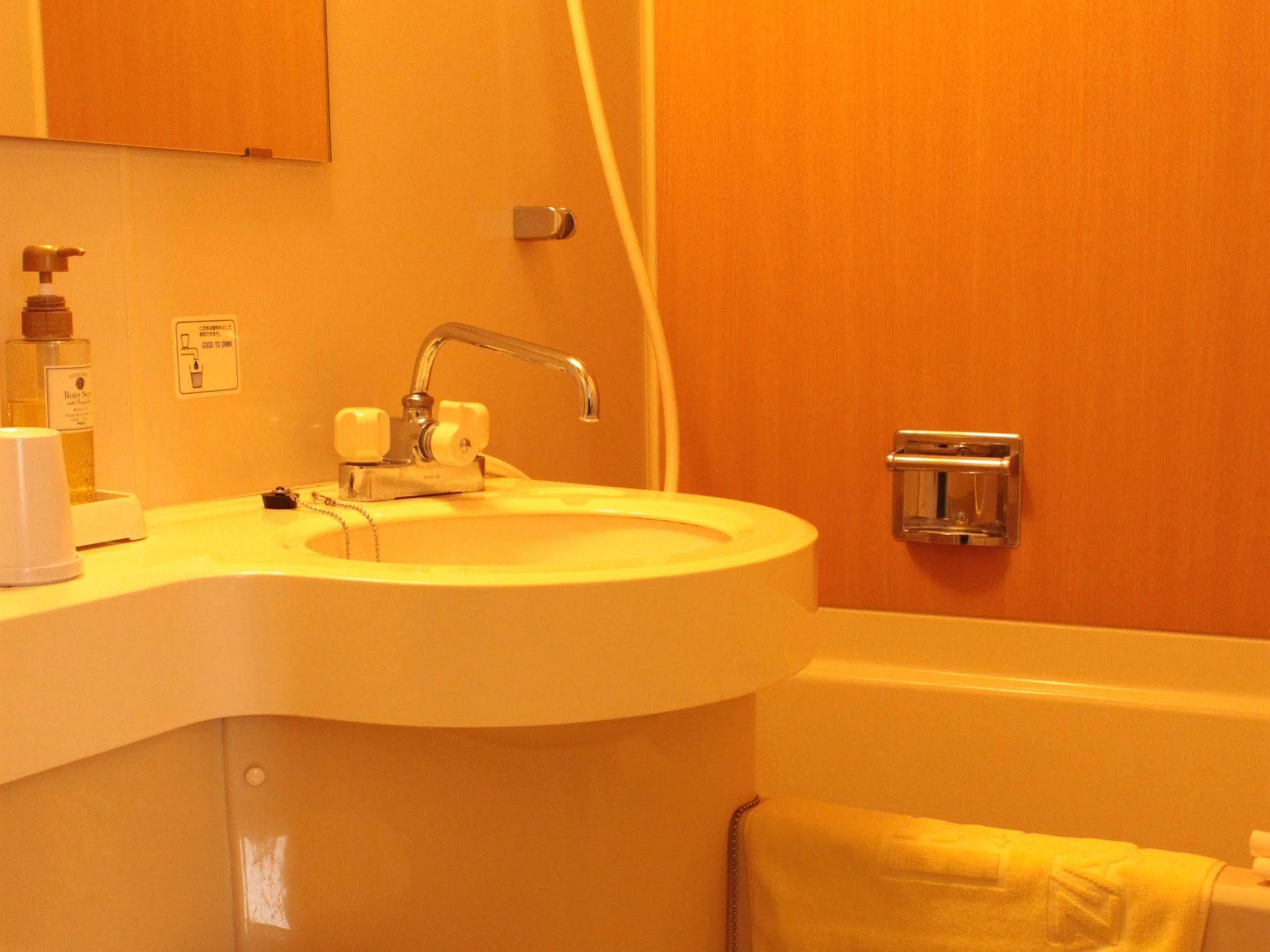 Smile Hotel Atsugi Bagian luar foto