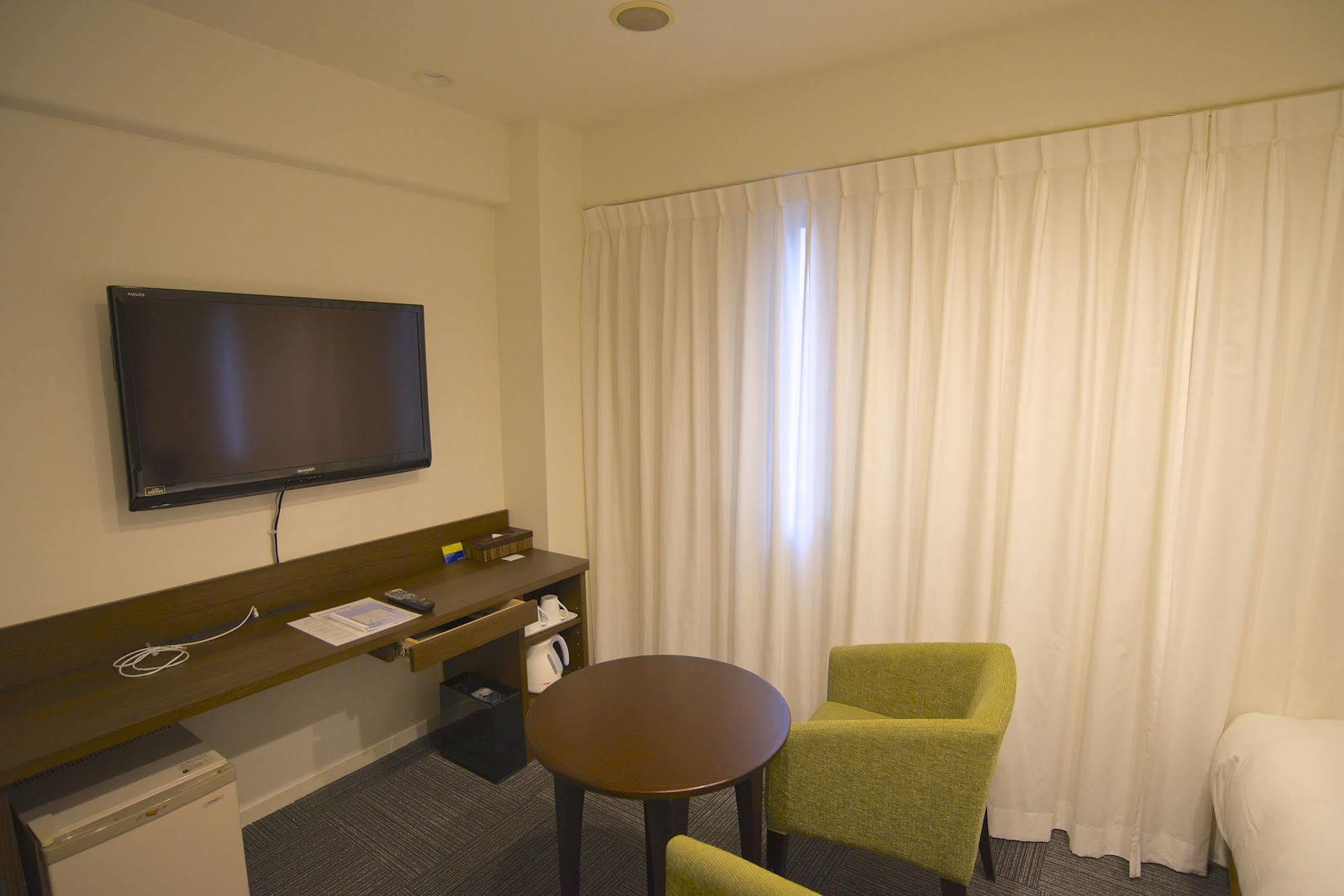 Smile Hotel Atsugi Bagian luar foto