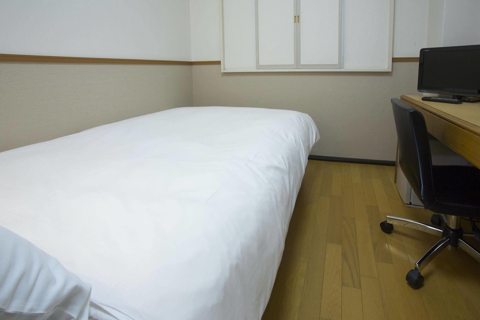 Smile Hotel Atsugi Bagian luar foto